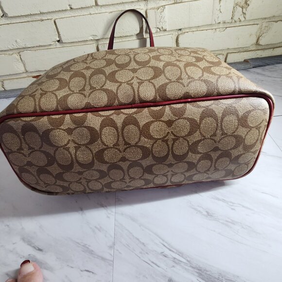 Coach Park Metro Signature C's Tote Bag XL - Picture 7 of 11